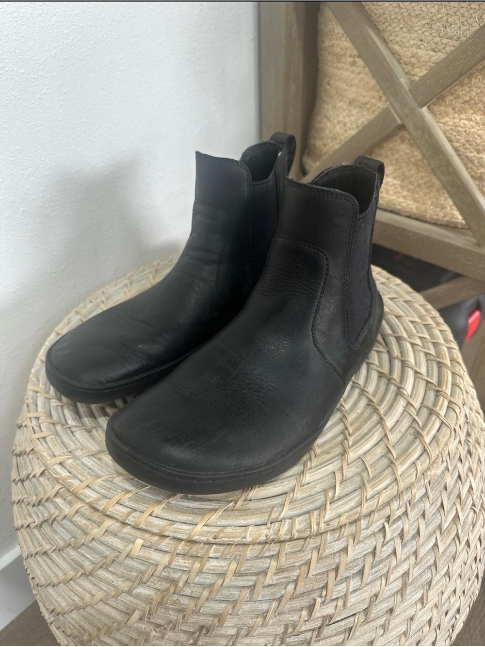 vivobarefoot boots 8.5